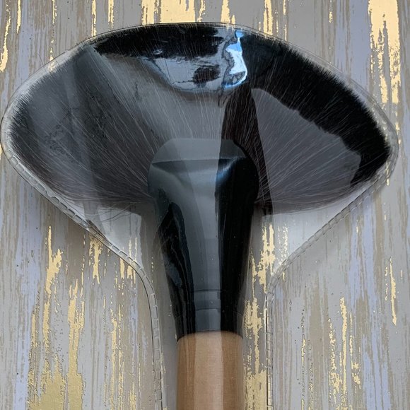 Japanese Makeup Brush Bronzer Blend New - Picture 1 of 8